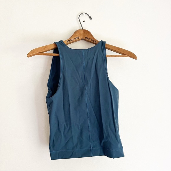 Everlane Performance Workout Tank - Picture 3 of 4